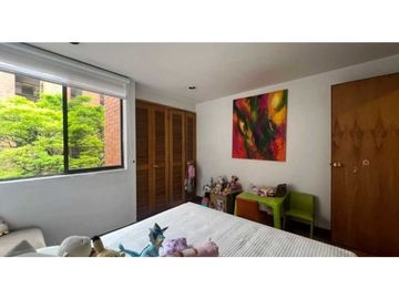 VENTA DE APARTAMENTO DUPLEX EN EL POBLADO POR LA CLINICA MEDELLN