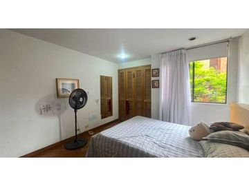VENTA DE APARTAMENTO DUPLEX EN EL POBLADO POR LA CLINICA MEDELLN