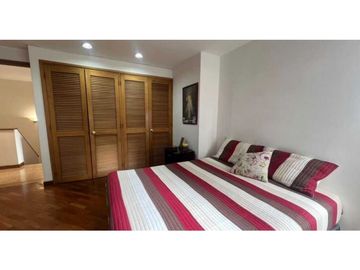 VENTA DE APARTAMENTO DUPLEX EN EL POBLADO POR LA CLINICA MEDELLN