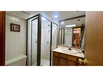 VENTA DE APARTAMENTO DUPLEX EN EL POBLADO POR LA CLINICA MEDELLN