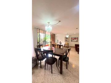 VENTA DE APARTAMENTO DUPLEX EN EL POBLADO POR LA CLINICA MEDELLN