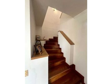 VENTA DE APARTAMENTO DUPLEX EN EL POBLADO POR LA CLINICA MEDELLN
