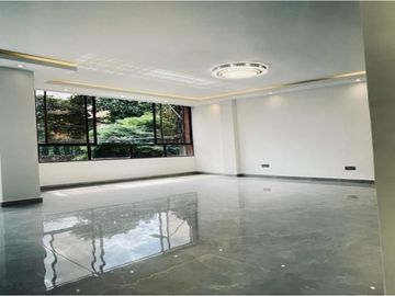 Casa En Venta En Laureles