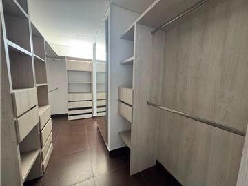 Apartamento en Renta en Sabaneta, sector Las Lomitas