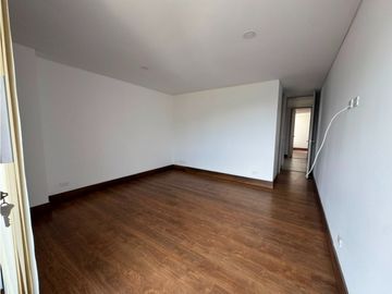 Apartamento en Renta en Sabaneta, sector Las Lomitas