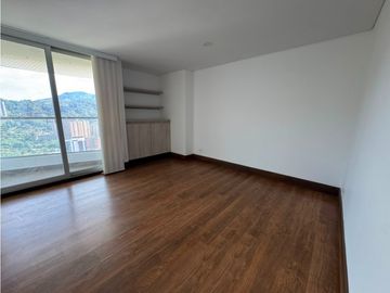 Apartamento en Renta en Sabaneta, sector Las Lomitas