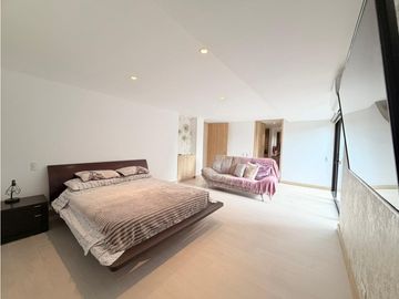 APARTAMENTO DE LUJO AMOBLADO SECTOR SAN LUCAS MEDELLIN