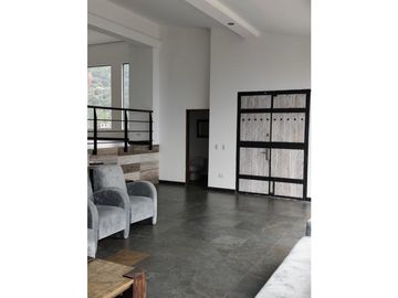Casa en arriendo Las Palmas, Medellín