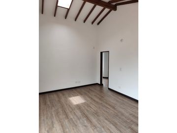 Casa en arriendo Las Palmas, Medellín