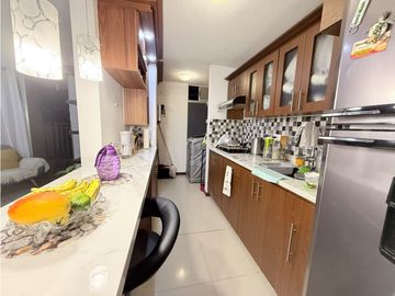 VENTA APARTAMENTO UNIDAD CIUDAD CENTRAL, BELLO-70.88M2