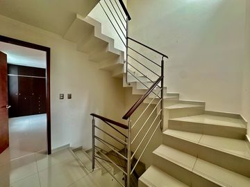 CASA EN VENTA EN SAN MATEO ATENCO,  EN PRIVADA CON SALIDA RÁPIDA A CD.MX
