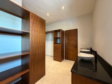 Casa En Venta En Residencial Vía Cumbres