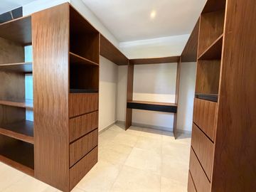 Casa En Venta En Residencial Vía Cumbres