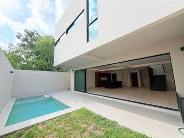 Casa En Venta En Residencial Vía Cumbres