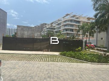 Terreno en Puerto Cancún