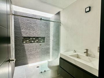 CASA EN VENTA EN SAN MATEO ATENCO, DENTRO DE PRIVADA CON ESPACIOS AMPLIOS