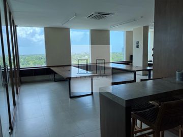 Oficina en Renta Summa Center, Residencial Cumbres, Cancún