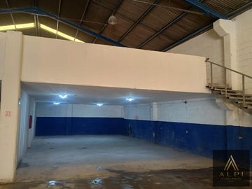 Bodega comercial en renta Mitras Centro