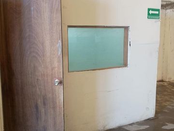 Bodega comercial en renta Mitras Centro