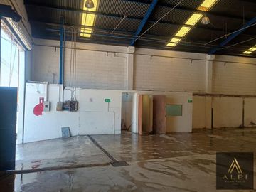 Bodega comercial en renta Mitras Centro