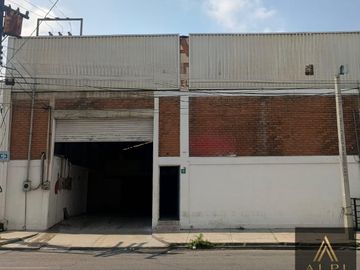 Bodega comercial en renta Mitras Centro