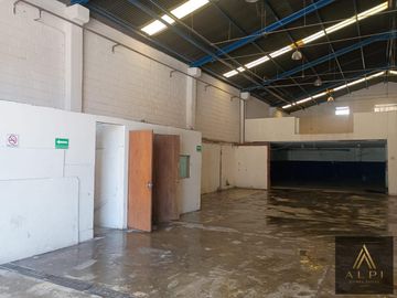 Bodega comercial en renta Mitras Centro