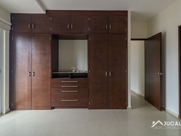 Departamento en renta en Puerta Real, Valle Real, Zapopan Jal