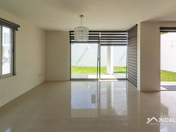 Casa en Renta en Coto Altamira, Av. Aviación, San Juan Ocotan, Zapopan, Jalisco