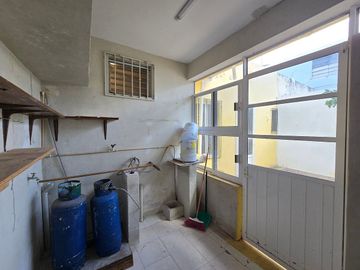 CASA EN VENTA MERIDA, CENTRO CERCA DE PASEO MONTEJO, ENTREGA INMEDIATA.