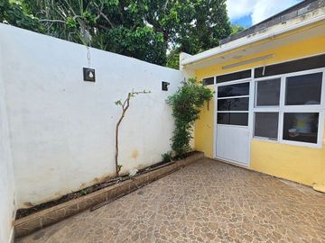 CASA EN VENTA MERIDA, CENTRO CERCA DE PASEO MONTEJO, ENTREGA INMEDIATA.