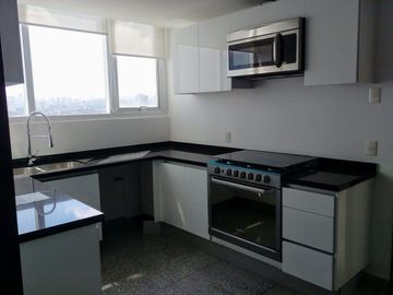 Departamento EN VENTA  Bosque Real Towers
