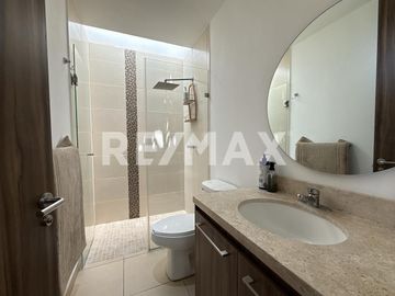 CASA EN VENTA EN PUNTA ESMERALDA