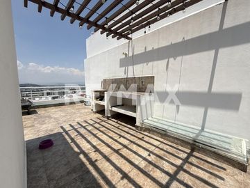 CASA EN VENTA EN PUNTA ESMERALDA