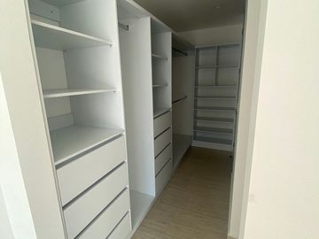 HERMOSO DEPTO. EN  TORRE CANTERA