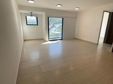 HERMOSO DEPTO. EN  TORRE CANTERA