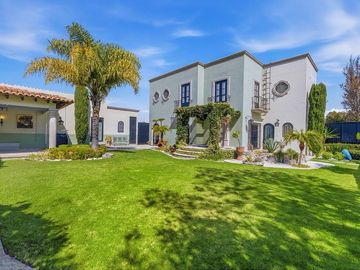 Casa estilo Colonial en venta en San Miguel de Allende, Club de Golf Zirándaro