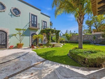 Casa estilo Colonial en venta en San Miguel de Allende, Club de Golf Zirándaro