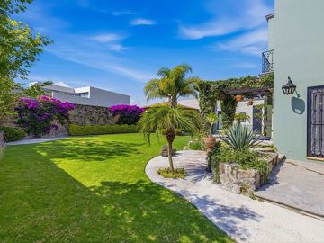 Casa estilo Colonial en venta en San Miguel de Allende, Club de Golf Zirándaro