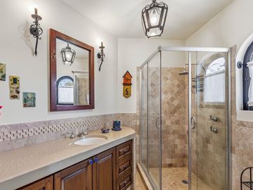 Casa estilo Colonial en venta en San Miguel de Allende, Club de Golf Zirándaro