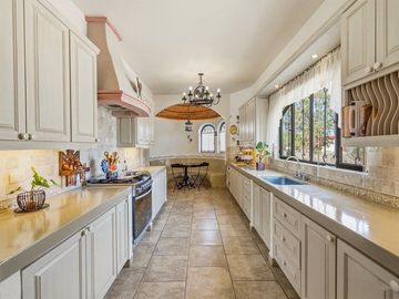Casa estilo Colonial en venta en San Miguel de Allende, Club de Golf Zirándaro