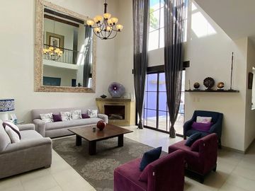 Casa en venta en San Miguel de Allende, a 10 min del Centro y Amueblada