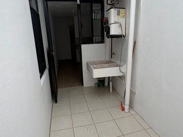 Casa con Dos Departamentos en Venta en San Miguel – Con Potencial de Renta