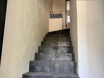 Casa con Dos Departamentos en Venta en San Miguel – Con Potencial de Renta