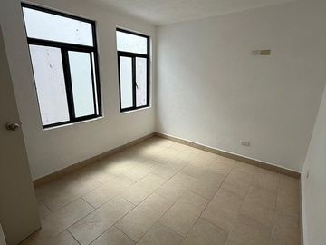 Casa con Dos Departamentos en Venta en San Miguel – Con Potencial de Renta