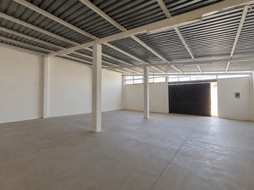 BODEGA CALLE REVOLUCIÓN, ZONA CENTRICA