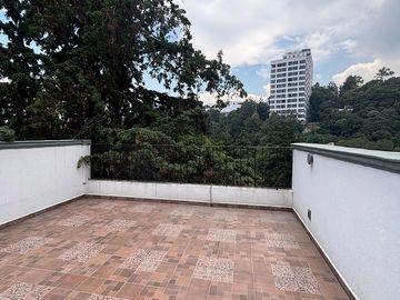 CASA EN RENTA CON JARDIN EN LOMAS DE GUADALUPE CERCA VILLA VERDUN Y LAS AGUILAS