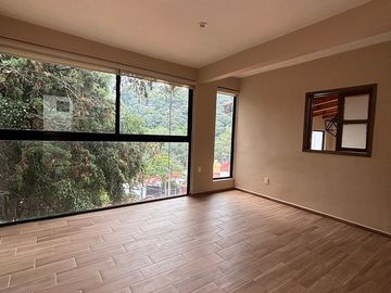 CASA EN RENTA CON JARDIN EN LOMAS DE GUADALUPE CERCA VILLA VERDUN Y LAS AGUILAS