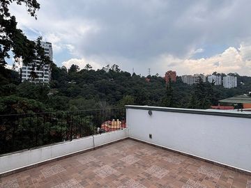 CASA EN RENTA CON JARDIN EN LOMAS DE GUADALUPE CERCA VILLA VERDUN Y LAS AGUILAS