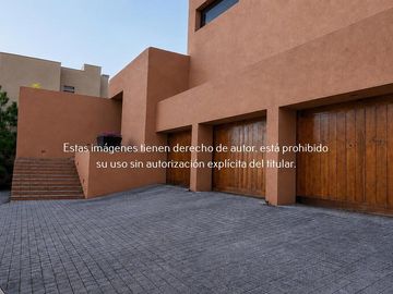 Casa en Venta en Villa Montaña