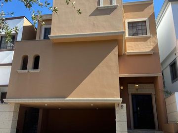 Casa en venta en Privanzas, San Pedro Garza García